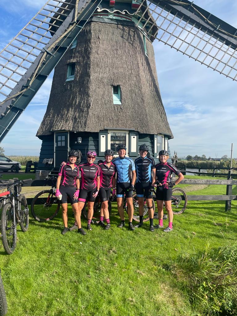 BIKEZONENL's tweet photo. We want to ride our bicycles!!
#mooiweer #bikefun #mtbfun #zon https://t.co/lcyuLzud9n