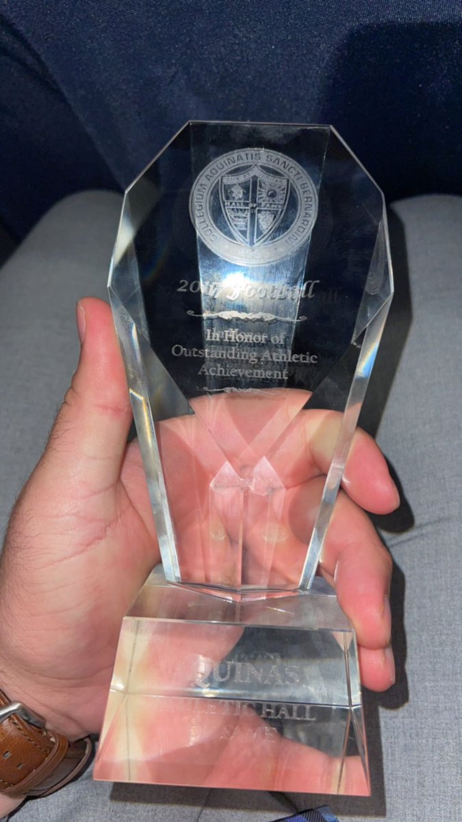 Extremely honored to have been part of this special group of guys that got inducted into the <a href="/AQUINASHS/">Aquinas High School</a> hall of fame! 2017 CIF Champs 🏈 💍 🐦 <a href="/AquinasAthSB/">Aquinas High School Athletics</a> <a href="/Aquinas_Falcons/">Aquinas Falcons Football</a> <a href="/coachbrusig/">Jordan Brusig</a> <a href="/NKaravedas/">Nick Karavedas</a> <a href="/CoachAgno/">George Anagnostopoulos</a> <a href="/AndrewKellstrom/">kell</a> <a href="/rynasaurasrex/">Ryan</a> <a href="/JoshkaG/">Joshka Gustav</a>