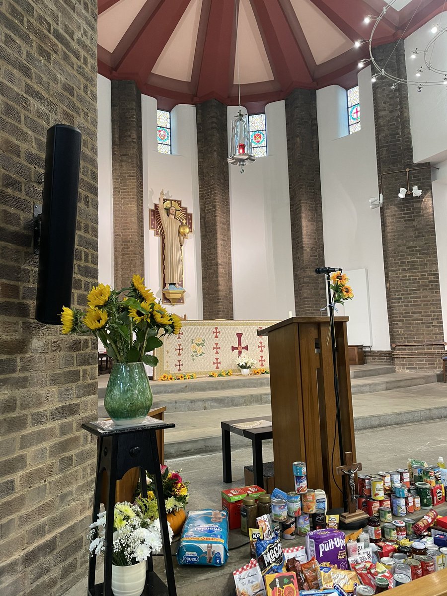 StPaulsRuislip's tweet photo. Lovely service @StPaulsRuislip this morning to celebrate Harvest. https://t.co/HReLgCYV6A