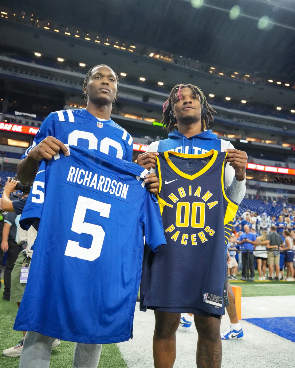 Bennedict Mathurin swapped jersey’s with @Colts rookie Anthony Richardson. 🤝