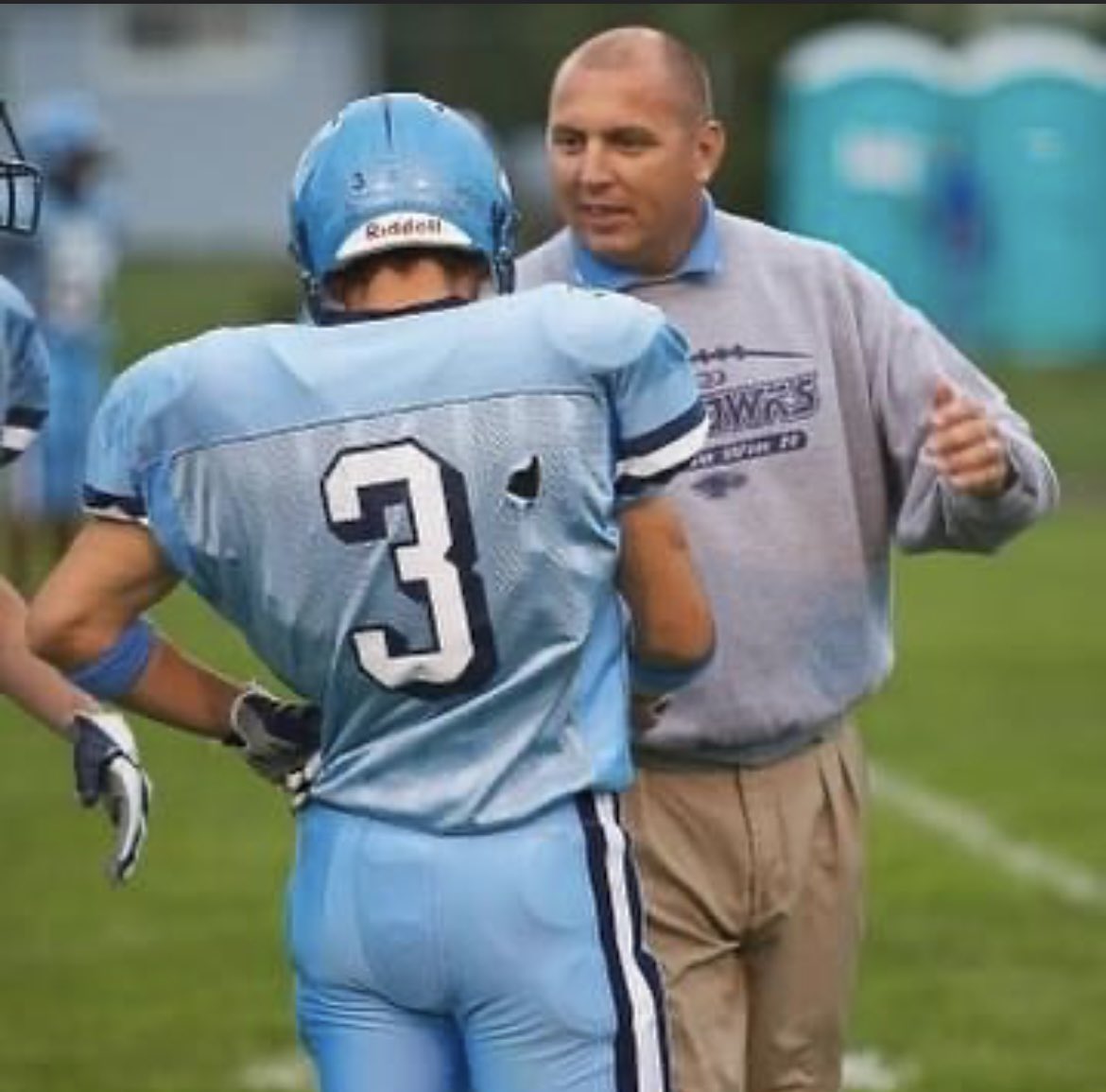 FBSkyhawksFBall's tweet photo. Today the Fairborn Football Family lost a great man. Roy Thobe made a immense impact on the men who walked the halls and those who were his students. Rest in peace Coach Thobe. https://t.co/XHjOeOOx2i