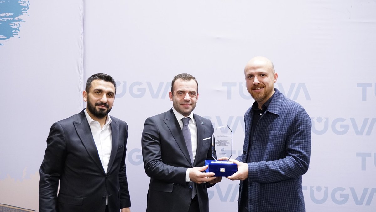 tugvatrabzon's tweet photo. ''TÜGVA TRABZON , KARADENİZ BÖLGE BİRİNCİSİ." 😎

Türkiye Gençlik Vakfı Genel Merkezimizin Faaliyet Raporları çerçevesinde TÜGVA Trabzon il temsilciliği olarak "En Başarılı İl Teşkilatı" ödülüne layık görüldük. https://t.co/LRSdPUyRuE