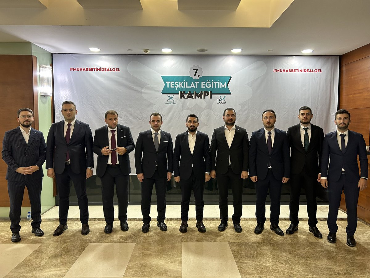ozgorenhakan's tweet photo. ''TÜGVA TRABZON , KARADENİZ BÖLGE BİRİNCİSİ."😎
Türkiye Gençlik Vakfı Genel Merkezimizin Faaliyet Raporları çerçevesinde gerçekleştirmiş olduğu performans değerlendirmeleri kapsamında TÜGVA Trabzon il temsilciliği olarak "En Başarılı İl Teşkilatı" ödülüne layık görüldük. https://t.co/jqLFzpKC6N