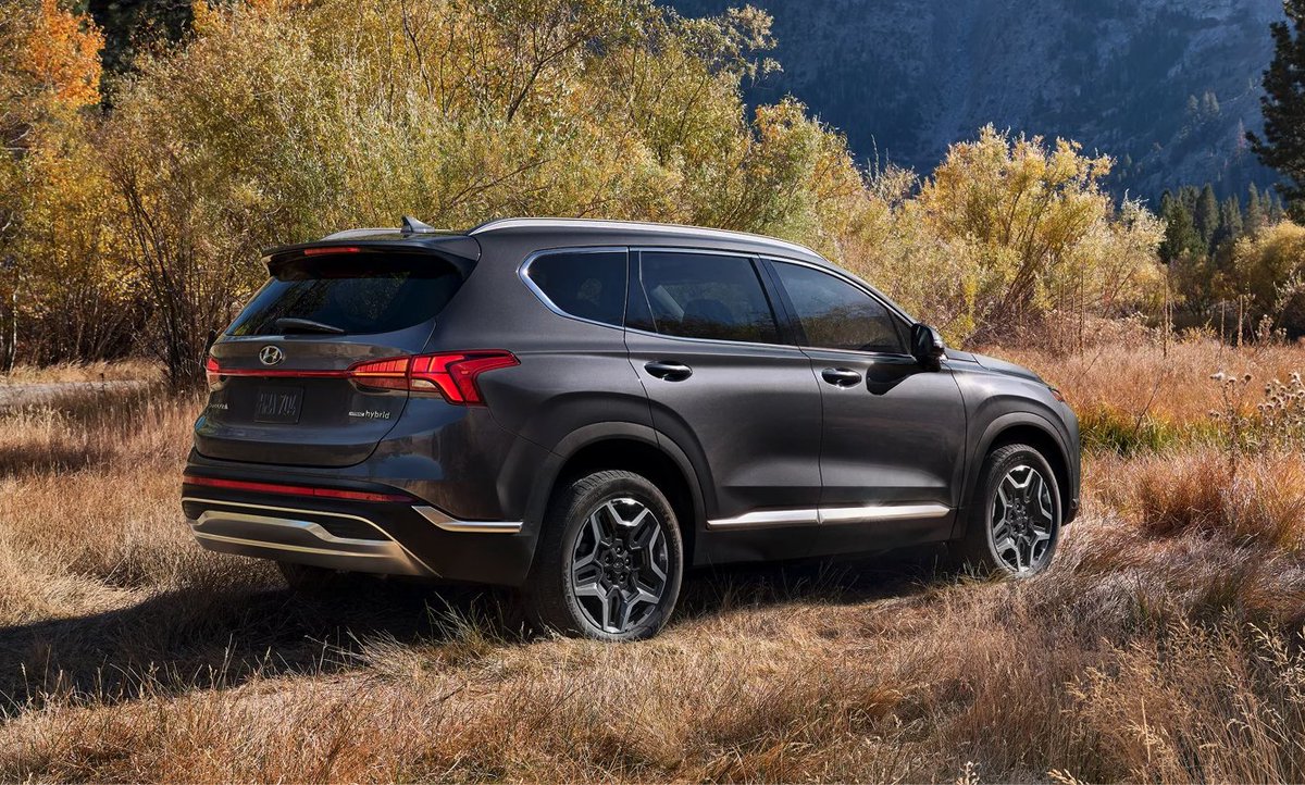Tustin_Hyundai's tweet image. The Hyundai Sante Fe Hybrid gives you versatility, space, and capability on your journey. Read more on our blog, or test drive one today! 

Blog:
tustinhyundai.com/Santa_Fe_Hybri… 

Inventory:
bit.ly/3rzsU0U 

#santafehybrid #2023hyundaisantafehybrid