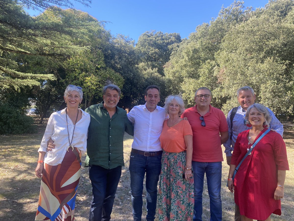 PartiRadicalG30's tweet photo. A #Bram aux Rencontres de la Gauche les militants PRG du #Gard rassemblés autour de leur Pdt @Lacroix_PRG pour porter un discours offensif pour faire gagner la gauche partout https://t.co/1jzfBZVTKl