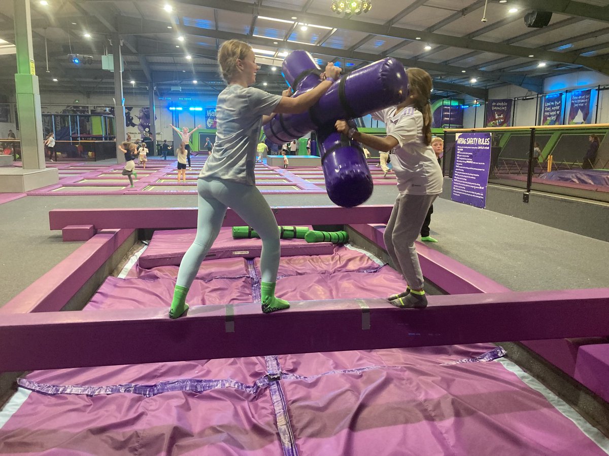 Beale_Sedbergh's tweet image. Trampolining- photos by Hetty #adventurespirit