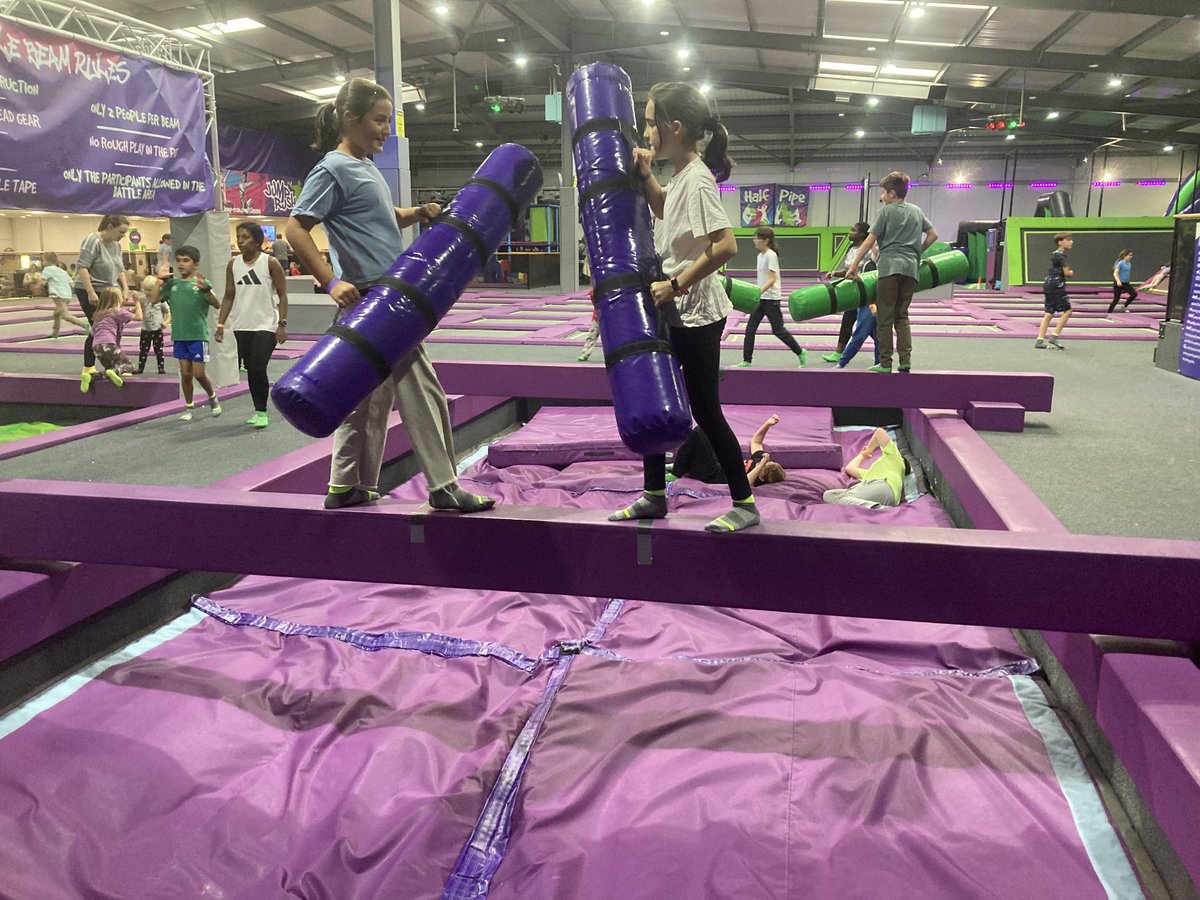 Beale_Sedbergh's tweet image. Trampolining- photos by Hetty #adventurespirit