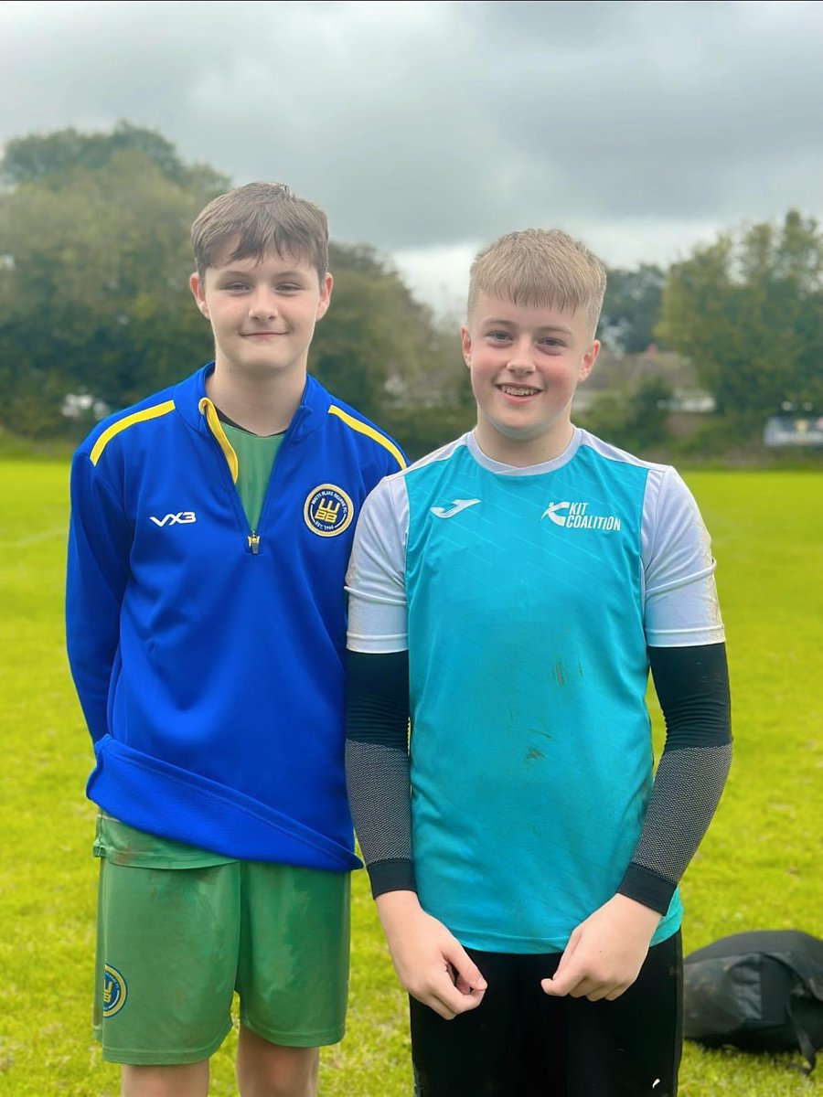 Leanne_Howarth's tweet photo. These two smashed it today ππ»π§€π₯ playing against each other rather than teammates this time.
Both got man of the match for their incredible displays ππ»π§€π₯π§€
How much theyβve grown from U9βs to U14βs π«Άπ»π§€π
#gkunion #mates #pafc #argyle #wbbfc #kingsteigntonfc #goalkeepers https://t.co/4wvB0THHSd