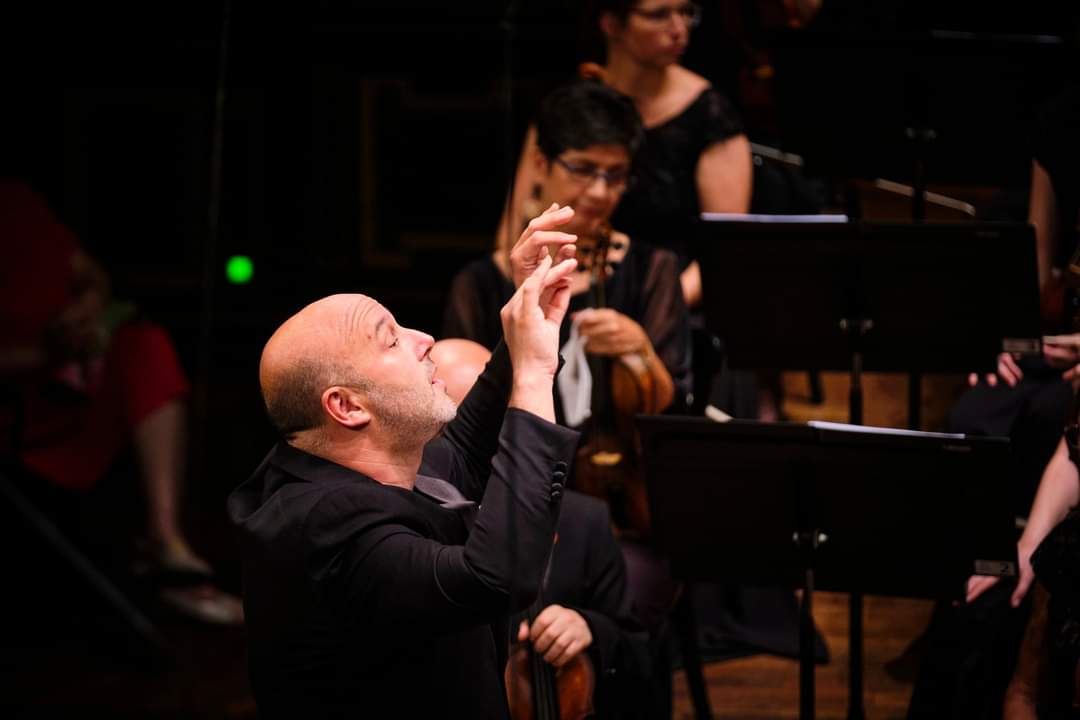 PRpressroom's tweet photo. In bocca al lupo al Maestro @riccardofrizza che questa sera dirige i complessi della #MRME al @MupaBudapest in un concerto sinfonico con solista il pianista sudcoreano Yunchan Lim.
In diretta su Bartók Rádió alle 19:30
https://t.co/TK8UlmONPo
#RiccardoFrizza #PressRoomArtist https://t.co/vmQ9ujEXHO