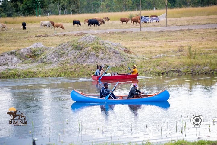 Life is more than retweets and likes.  Get out of the social media bubble and into the real world with our tour of the gorgeous Kumusha Kesort.  Let yourself breathe and take a break from the online world for a day.  You deserve it! 😌

#touring #exploring #experience #subs #like