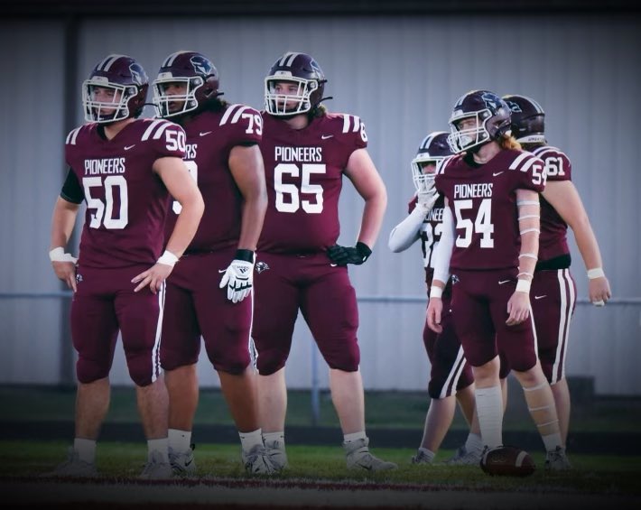 Best Oline in the state‼️
<a href="/GabeMcElyea65/">Gabe McElyea</a> <a href="/JoseOrtiz_69/">Jose Ortiz</a> <a href="/Kydon_Lynch54/">Kydon Lynch</a>