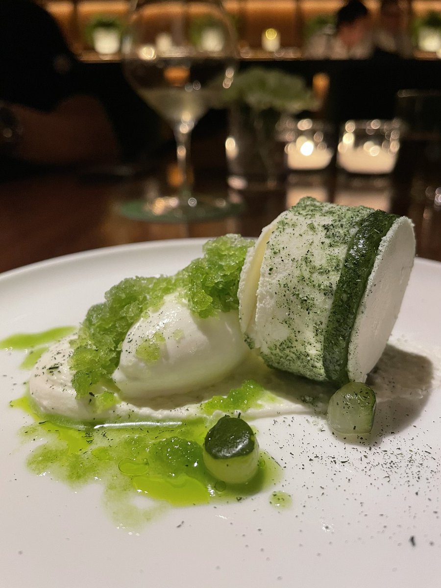 marmin_sasaki's tweet image. 東京エディション虎ノ門でロンドンのミシュラン一つ星レストランMuseの料理を堪能できる特別な２夜限りのスペシャルディナーが開催。
海外に行かなくても日本で堪能できるなんて価値が高い。日本人シェフとは違う感性の品々は新鮮で日本にいながら海外を味わえた。

#jaderoom #東京エディション虎ノ門