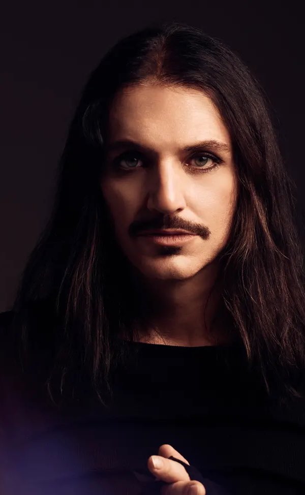 m92__fs's tweet photo. no one will agree with me but mello with a brian molko 2022 era mustache would make history https://t.co/DjbEvGe7tk