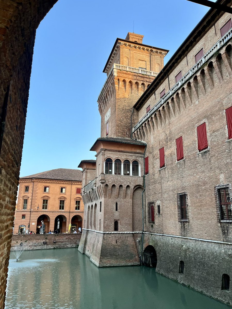 lamezzastagione's tweet photo. Postcards from beautiful #Ferrara
#intFe 2023 https://t.co/GCH0IgKdfv