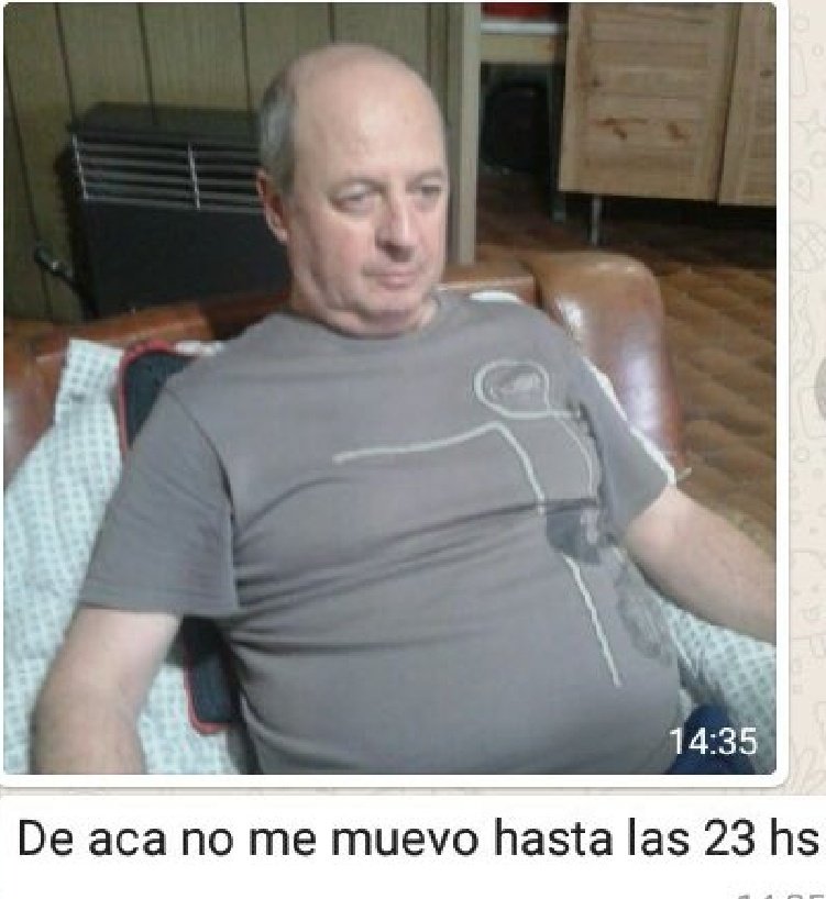 Domingo de #Superclasico y #DebatePresidencial 
Yo: