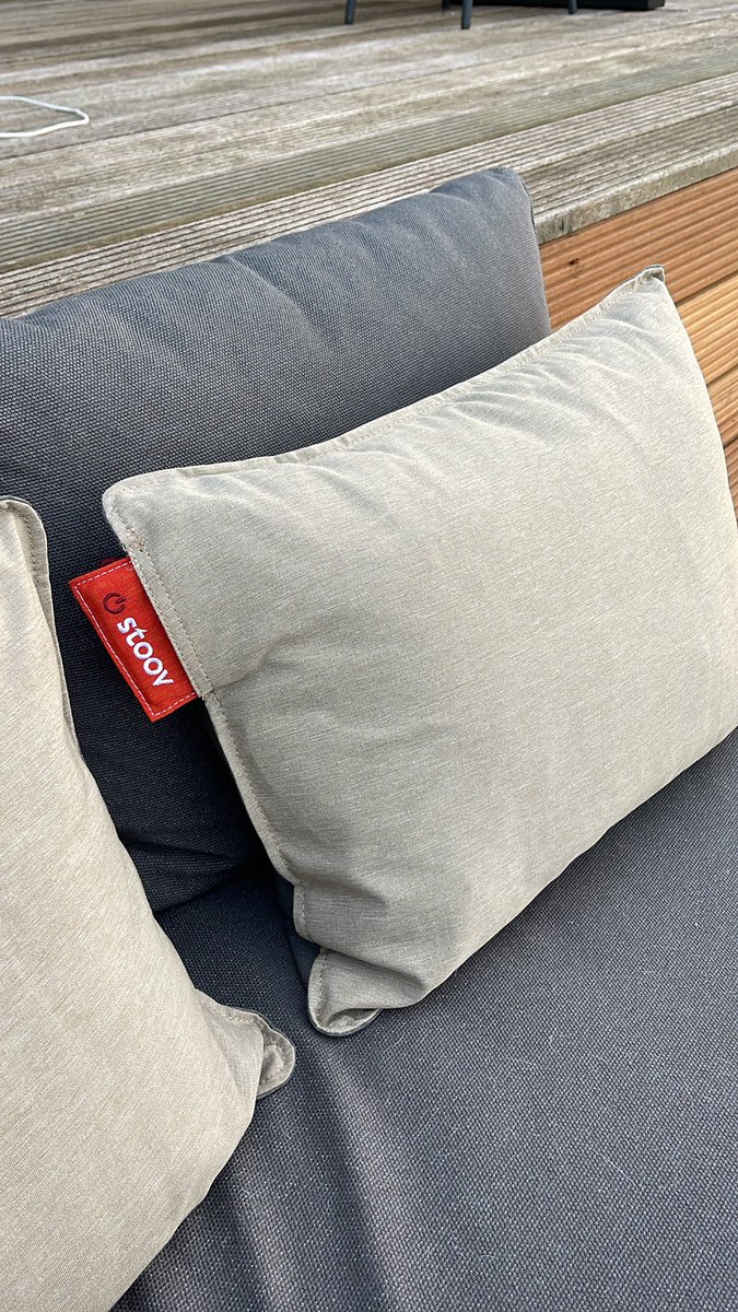 Wil je, net als ik, nog alle zomer uit de dagen trekken en zo lang mogelijk buiten zitten? Koop dit. #stoov #nospon