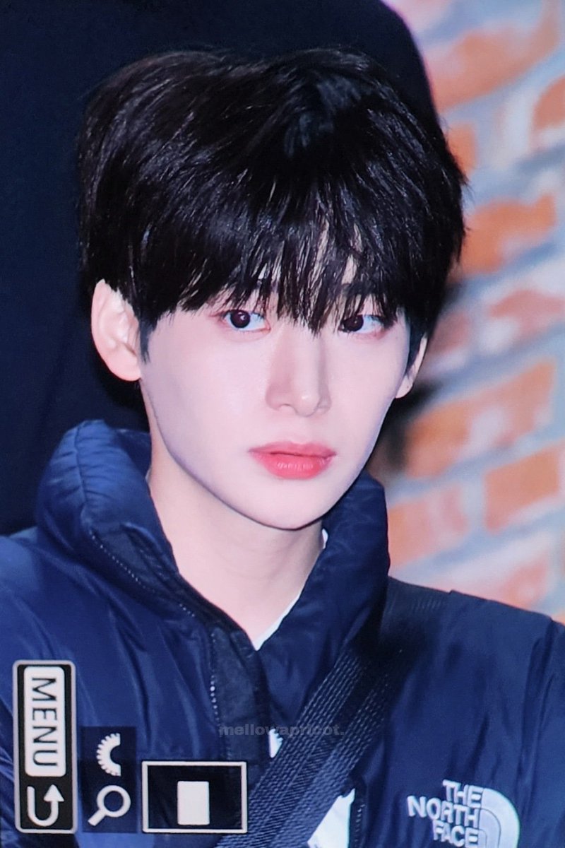 ninesecondss's tweet photo. 내 눈에는 그저 아프로디테다... https://t.co/m7tRLQYeBe