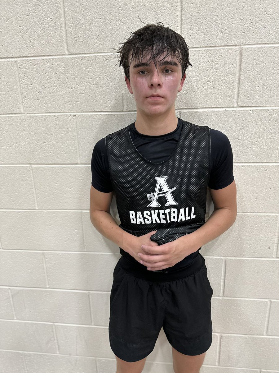 KyleSandy355's tweet photo. F
@AllatoonaHoops 38
@WHS_CATS_BBALL 19

@SoulsbyDean 9p 8r 1a
@KyleA11ey 9p 3r 1a

@HeathZyon 8p 5r 2s 1b

#SandysSpielFallLeague https://t.co/1G9u8eT6ZY