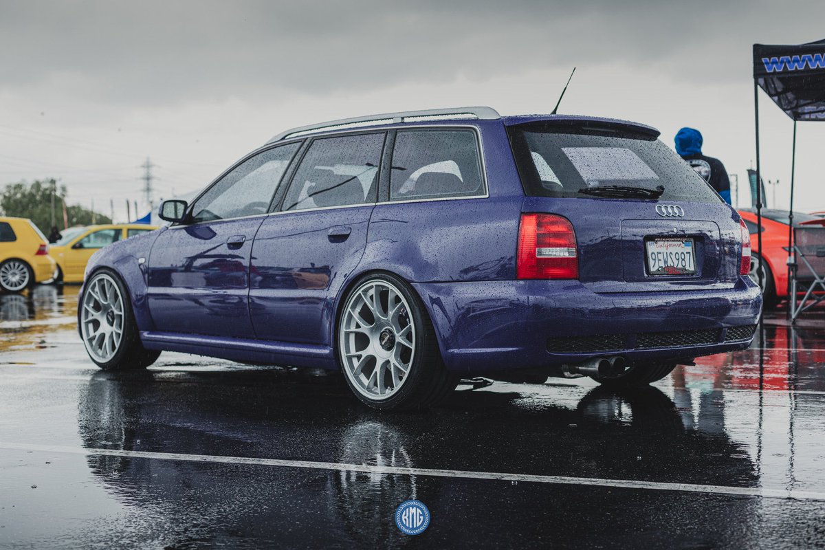 _dpod_'s tweet photo. Who doesn't love a rainy purple wagon?

@sprchng / @pacificgerman at @big_euro. https://t.co/N5wDGxLqxr