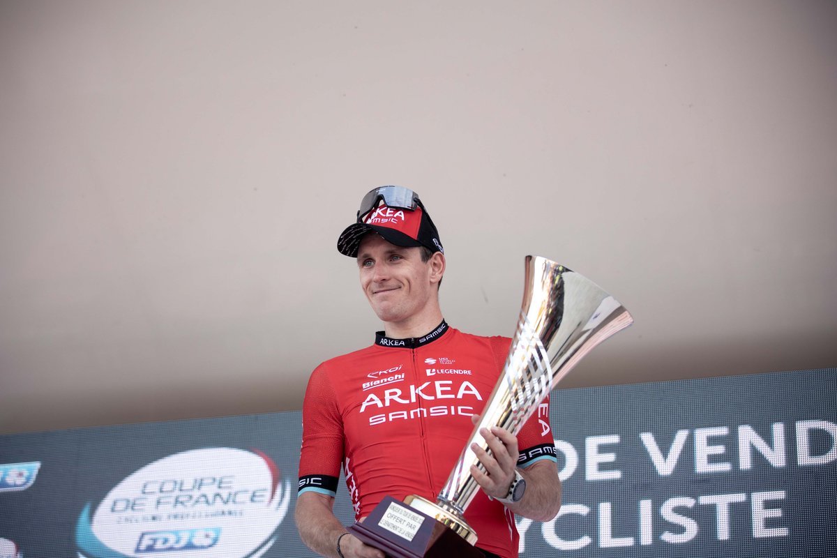 ciclo21's tweet photo. Tour Vendée #tdv23 

"Últimamente lo he pasado muy mal"

Declaraciones de Démare y vídeo resumen de la última carrera de Sagan en carretera

https://t.co/cdw0sirxfI https://t.co/VH96FTeGew