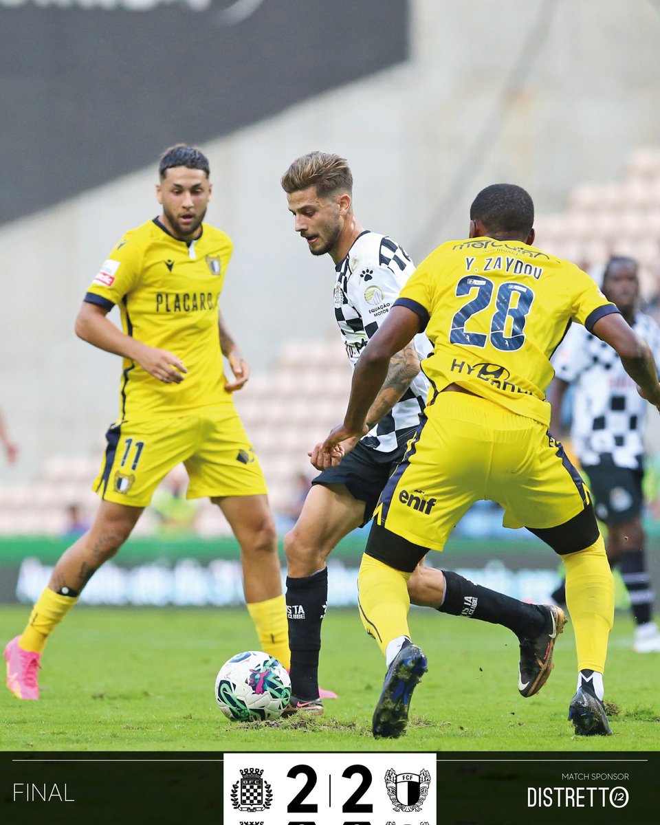 Garip maçtı 1-0 geriye düştüğümüz maçı 2-1 çevirdik, dk. 70'de rakip 9 kişi kaldı 90+2'de gol yedik berabere bitti. Olmaması gereken bir puan kaybı diyecek bir şey yok...

⚽️ (44') Reisinho, (68') Agra
🟥 Tiago Morais

#FeitosDeXadrez #BFCFCF