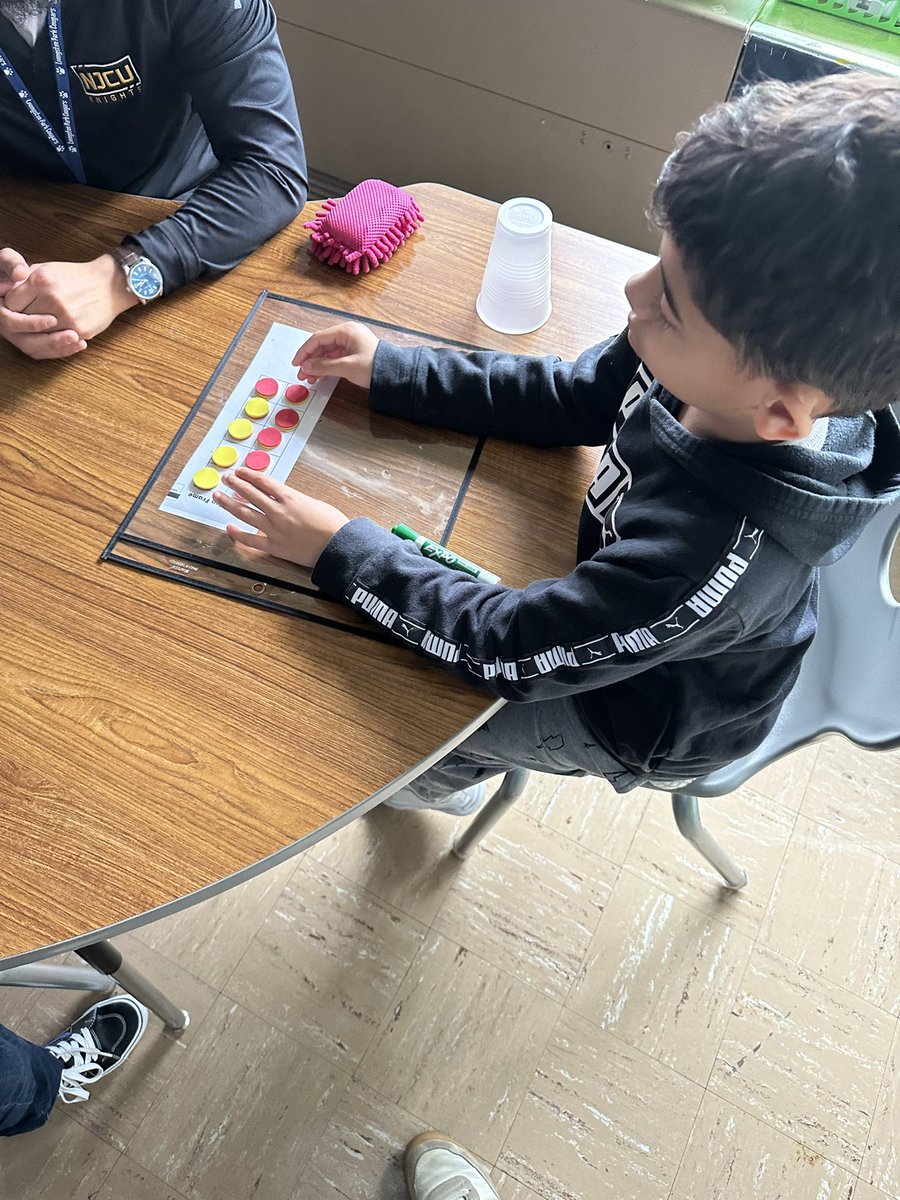 MrSeanBrown_'s tweet photo. #BridgeBoys are loving practicing sums of 10 with shake and spill! @mslynnie10 #whatsthenoisewiththeBridgeBoys #TrueNorthBrunswick https://t.co/T2Bf6pegkv
