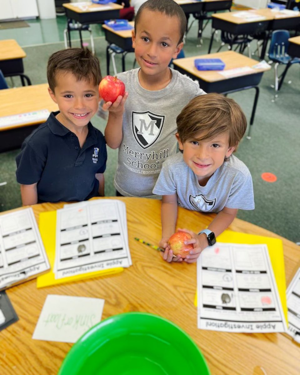 MHSSummerlin's tweet photo. 👩‍🔬👨‍🍳 From scientists to chefs, mathematicians to writers, our students are exploring endless possibilities with apples! 🌈🍏💡

#AppleAdventures #LearningIsFun #MerryhillSummerlin 🏫🍏📚 https://t.co/2N2ZlZxvIX
