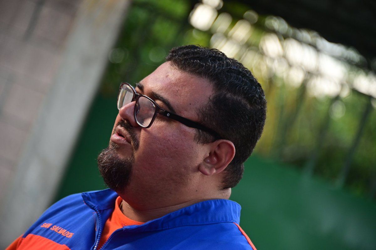 OscarCarabante2's tweet photo. Nuestro diputado @GGallegos24 nos ha encomendado estar pendiente de las colonias y comunidades de todo #SanSalvadorCentro, junto al candidato Alcalde @rafaellazo01
recorrimos toda la colonia para ver las condiciones en las que ellos viven.
#ColoniaMendez #DistritoCiudadDelgado https://t.co/My1fQqU8qC