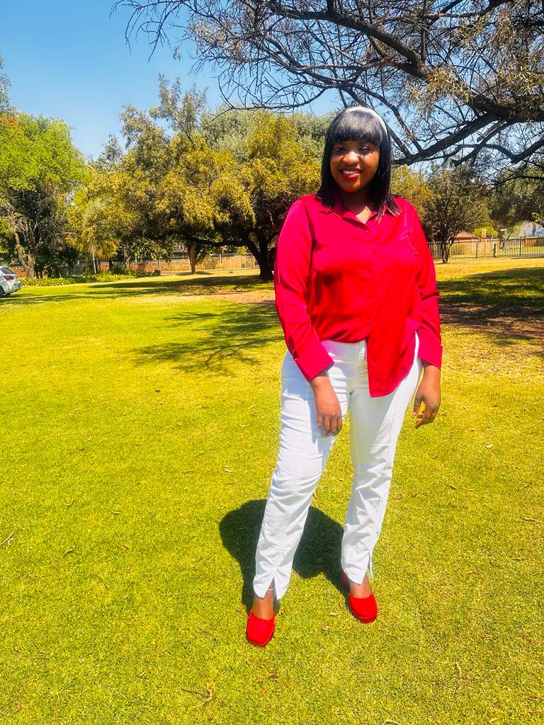 mphokiee26's tweet photo. Im starting to fall inlove with red colour https://t.co/tTgadeGpwh