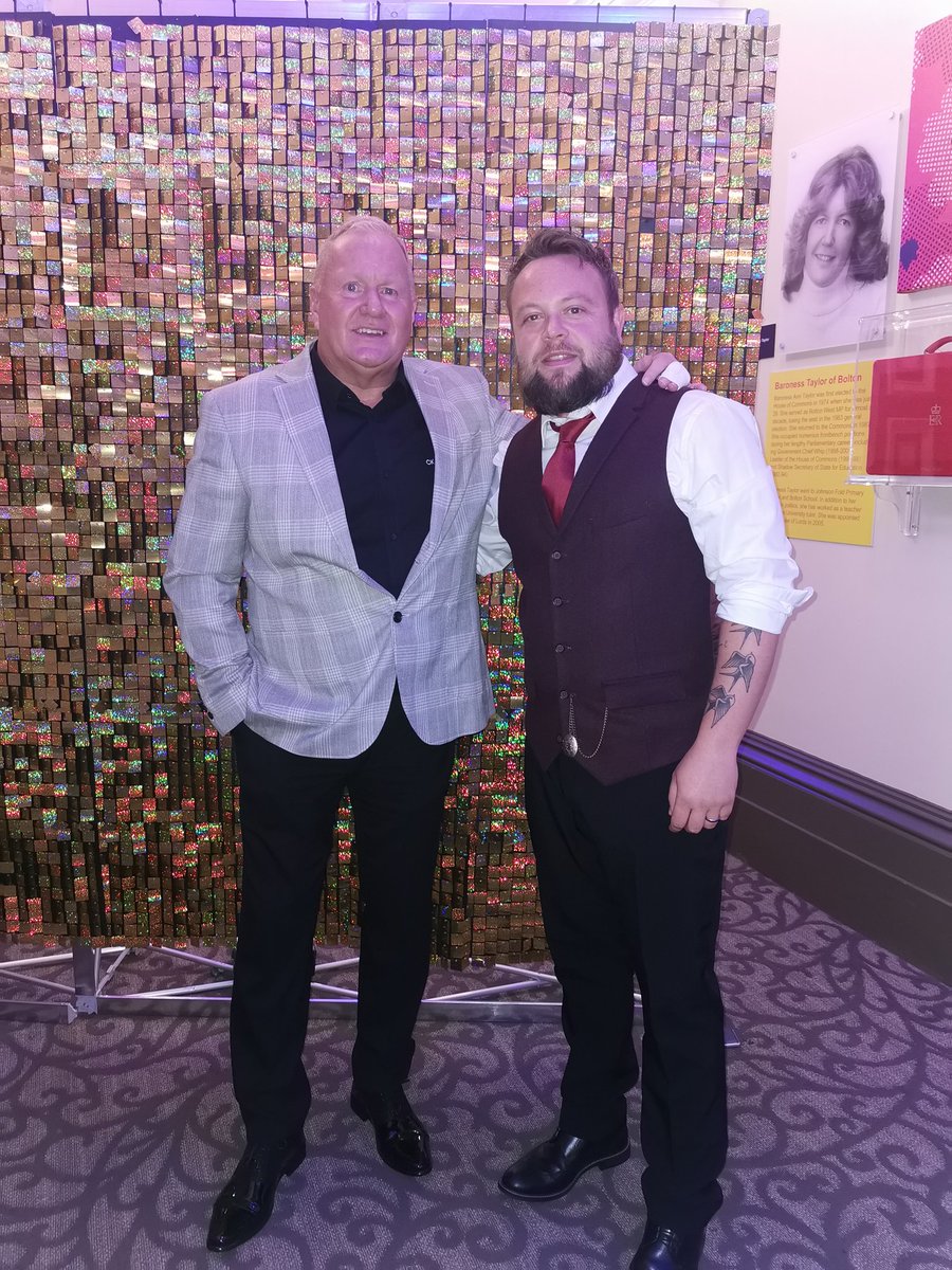 Legend is a word that is used far too often but <a href="/JohnMcGinlay10/">John McGinlay</a> is just that for us <a href="/OfficialBWFC/">Bolton Wanderers</a> fans! 

It was an absolute pleasure to get the chance to meet the great man himself at the Bolton Health &amp; Wellbeing Awards last night!
