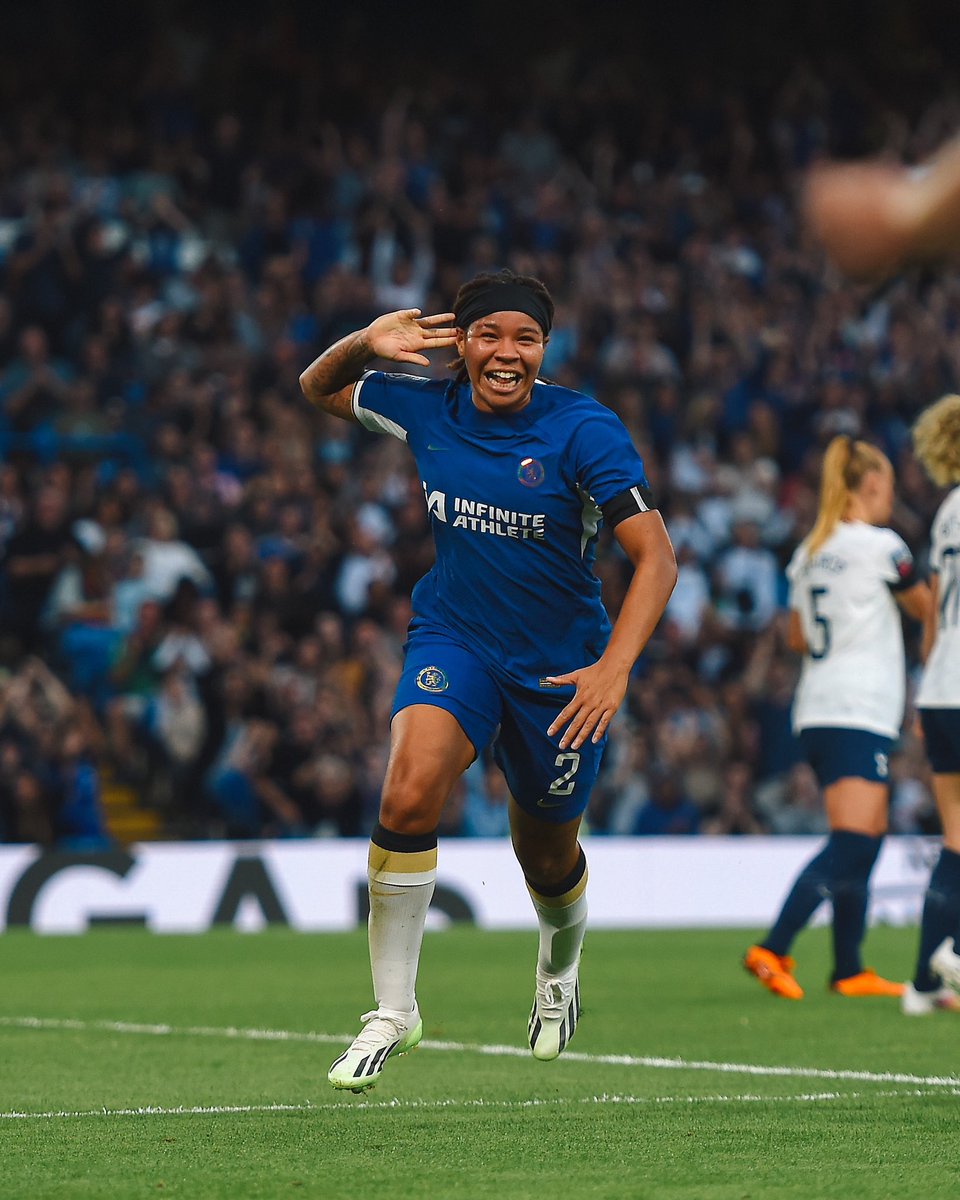 ChelseaFCW's tweet photo. A lifelong Chelsea fan scoring at Stamford Bridge on her debut.

What dreams are made of. 💙

#CFCW https://t.co/Okz7WY0aaQ