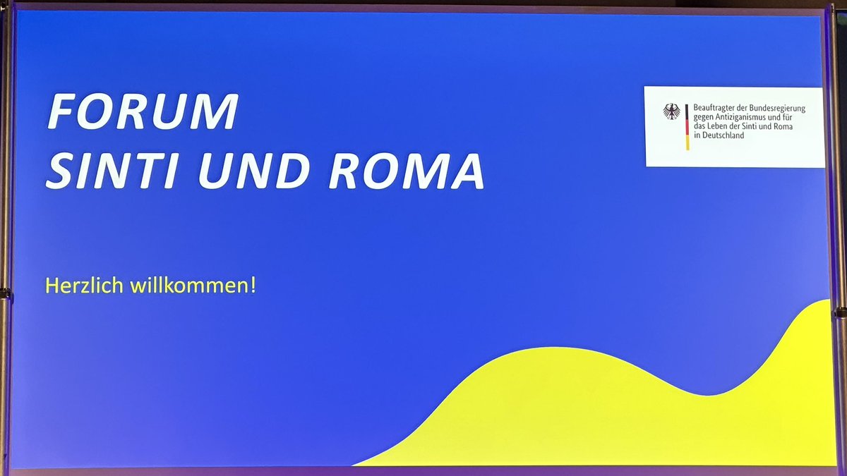 Jetzt beginnt in Berlin das zweitägige „Forum Sinti und Roma“ des Bundesbeauftragten gegen #Antiziganismus &amp; für das Leben v. Sint*ezze &amp; Rom*nja in 🇩🇪, @daimagM. Wir sind dabei – morgen mit 1 Workshop v. Rosa Sondermann &amp; Cornlius Helmert <a href="/Cornel_Helmer/">Cornelius Helmert</a> |<a href="/AmadeuAntonio/">Amadeu Antonio Stiftung</a> @BMFSFJ