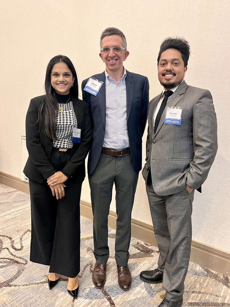 VMFHCards's tweet photo. What an awesome weekend at @WashingtonACC! Our fellows @Kpakanati3 @DrKunalkmishra got the opportunity to present cases on a panel to discuss management of acute &amp; chronic chest pain. Also look at the amazing turnout by our @VMFHCCH @VMFHealth family! #ACCFIT https://t.co/zC5eH18PlM