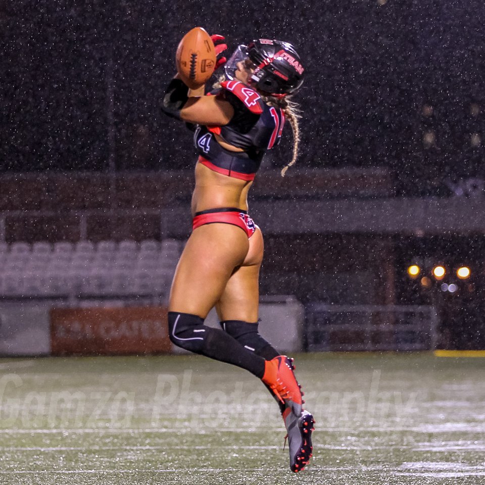 MyBFZ_'s tweet photo. You act like it's you against the World but it's just you against Yourself.
#FootballSunday #LFL #LegendsFootballLeague #LFLFootball #BikiniFootball #AtlantaSteam #Football #NoJokeFootball #RespectTheAthletes #FFZ https://t.co/gZWbkCZqCI