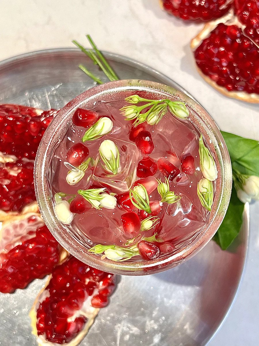 ger_berat's tweet photo. Pomegranate coconut iced tea boosts immunity, reduces inflammation and protects against cell damage. https://t.co/Q3JSLrmNxb