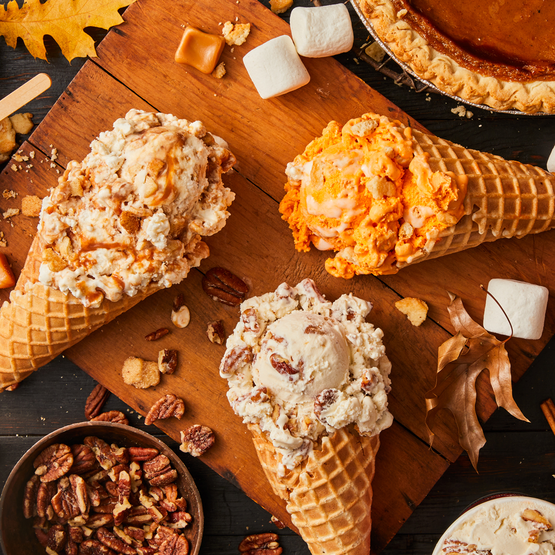 Check out these picks of the patch! 🍎🎃🍁 Get ready to crunch, ripple and swoon for flavors like Caramel Apple Crunch, Pumpkin Pie Ripple, Butter Pecan and more. Because our ice cream is made fresh daily, flavor availability varies by location. 

#bruster #brustersicecream