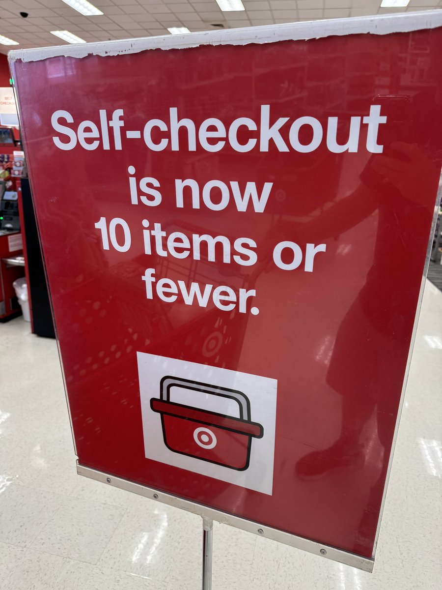 BREAKING - Self checkout at Target is now 10 items or less