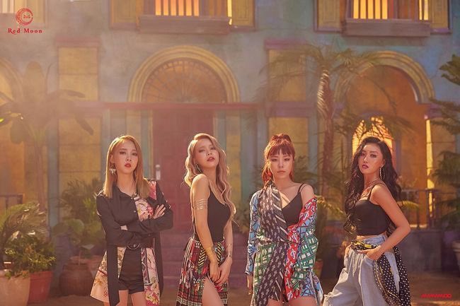 midnightent12's tweet photo. ᅠ
ᅠ
                                   COMEBACK ! !

                                      Mamamoo
                                      “Egotistic”

                          Group Concept Photos 

ᅠ
ᅠ https://t.co/y66hDAwBpO