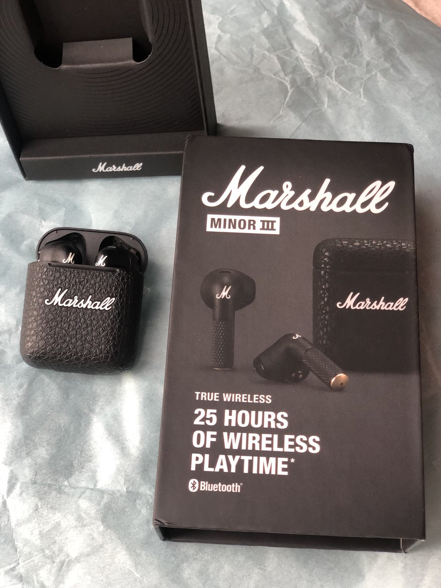 AD
Looking for an #ExcellentGift for #Christmas? @marshallamps have these brilliant earbud wireless headphones!

thereviewstudio.co.uk/2023/10/01/mar…

#ChristmasGiftIdeas #GiftIdeasforKids #StockingFiller #GiftsForDad #GiftsforTeenagers #GiftsForHer #TechGift