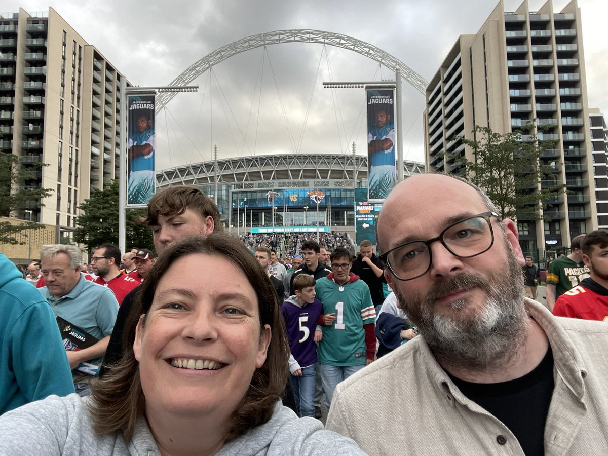 We might be back from the states but still managing to get some live @NFLUK action at Wembley @Jaguars