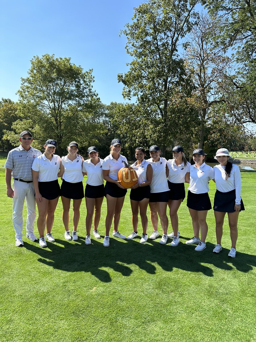 Welcome @UIndyHoundsGolf to the William Beall Fall Classic!