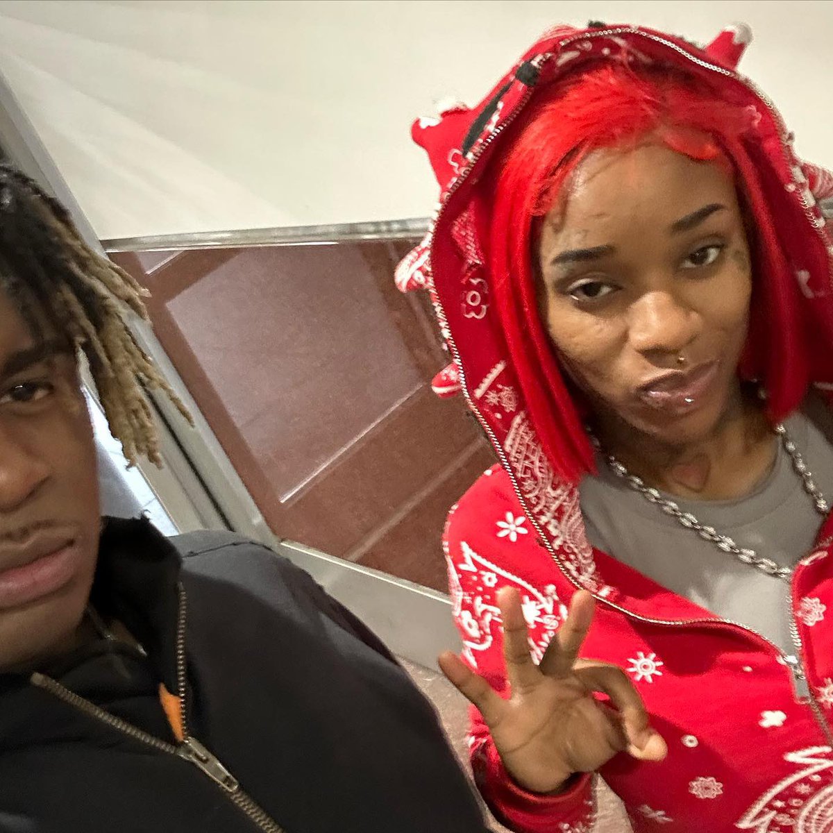 therealugs's tweet photo. Ken Carson x Sexyy Red 👀 https://t.co/M3cUNdZlfF