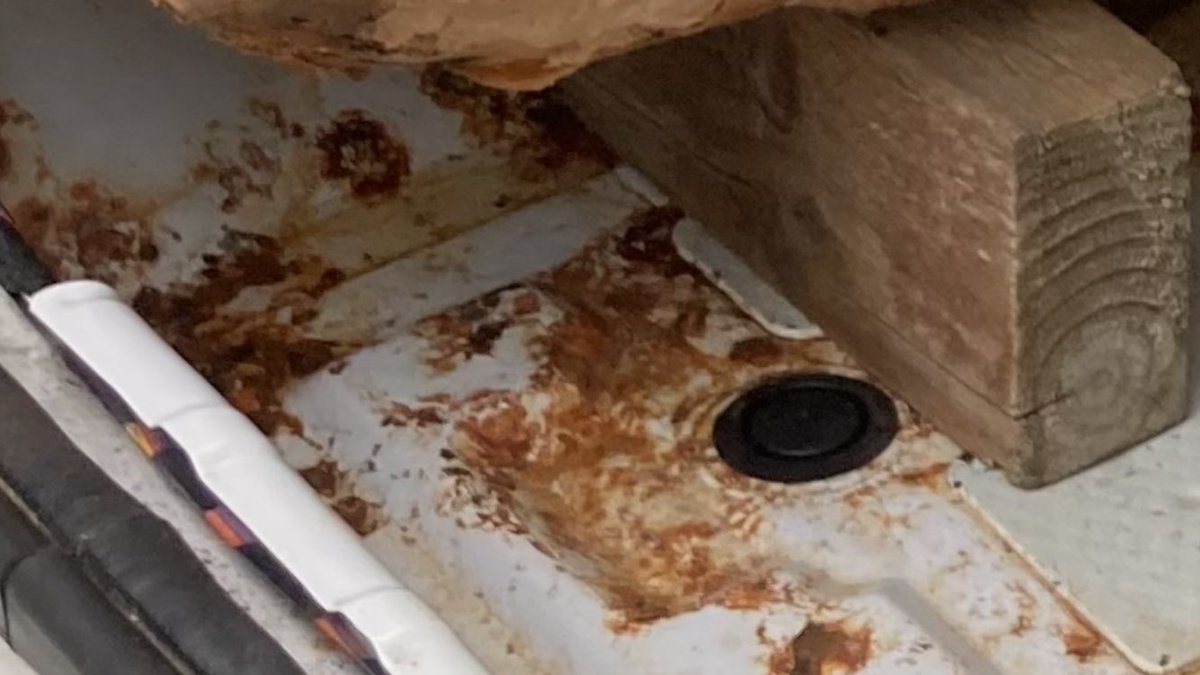 TheTatmobile's tweet photo. Initially I thought the water ingress was the original bung on the underside being perished &amp; water coming up from the road (I’ve temporarily fitted this replacement bung in the top of the floorpan) https://t.co/XaY8ZRm1n9
