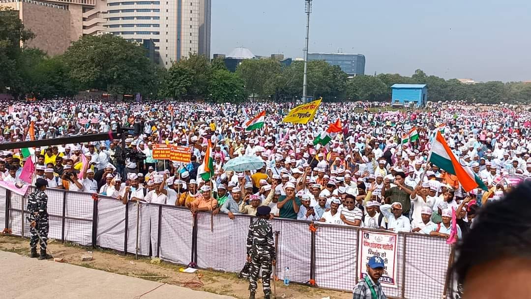 गोदी मीडिया को अब कितनी भीड़ चाहिए

केवल भाड़े की भीड़ को ही दिखाना जानती है गोदी मीडिया,

#India गठबंधन ने इन भ्रष्ट पत्रकारों की लिस्ट जारी की, ठीक की।

#OPS_RALLY_DELHI_CHALO #पेंशन_शंखनाद_रैली 
#रामलीला_मैदान #पेंशन_शंखनाद_रैली 
#रामलीला_मैदान #दिल्ली..