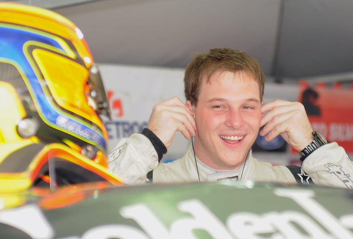 romangif1's tweet image. Feliz cumple Guido! Te extrañamos todos los días

#YoNoMeOlvidoDeGuidoFalaschi