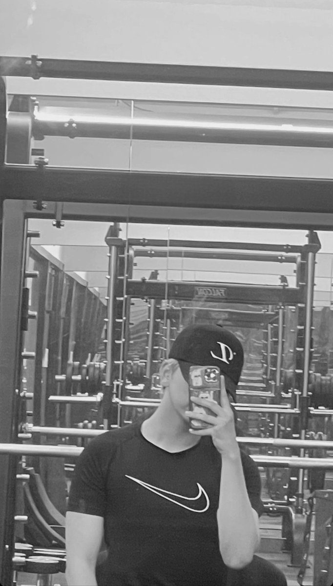 TFNArchive's tweet photo. 011023 📱

[Kevin vía historias de Instagram] 

#TFN #티에프앤 #KEVIN #케빈
@TFN_official_ https://t.co/eVm7pdUfcD