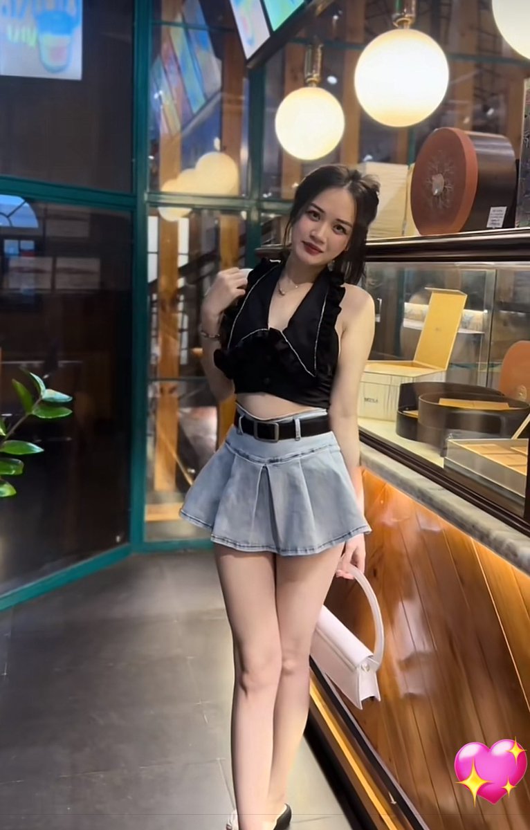 hoainhu2k's tweet photo. M���t ngày chủ nhật buồn.
Giờ này Ai còn thức không ta ib bé đi 😢😢😢 https://t.co/NmBky0ZsZj