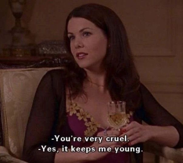 snehalvikashh's tweet photo. It’s taylor and gilmore girls month, yall. 
(Lorelai is all I ever aspire to be). 

#GilmoreGirls #TaylorSwift #October https://t.co/OYYDGNAyyo