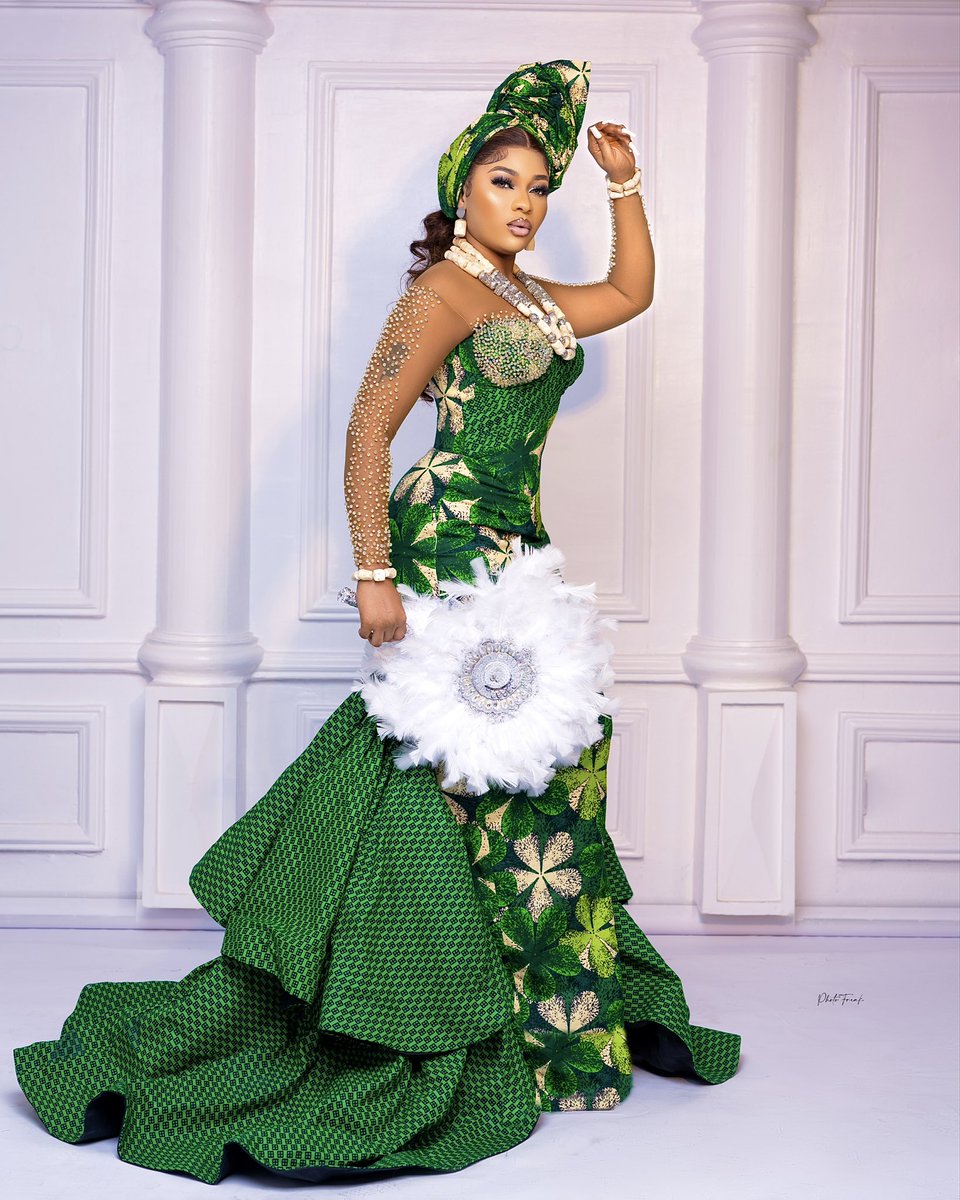 theoliviaa_'s tweet photo. Happy Independence Day Nigeria, my country 💚🤍💚

Styled by ME https://t.co/kp9mAPwMh1