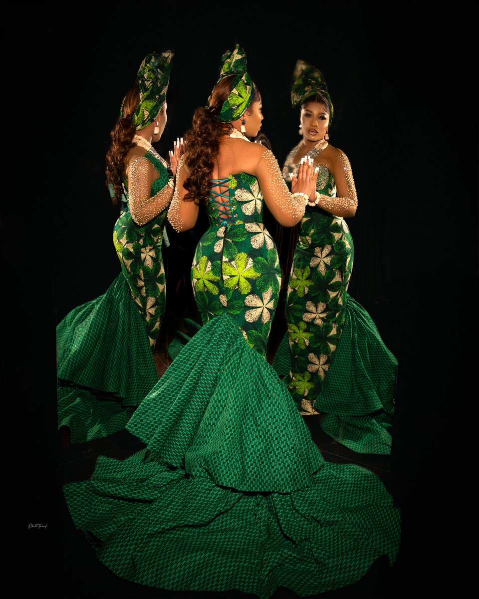 theoliviaa_'s tweet photo. Happy Independence Day Nigeria, my country 💚🤍💚

Styled by ME https://t.co/kp9mAPwMh1